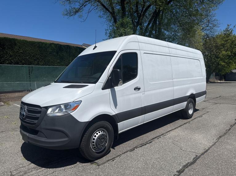 2024 Mercedes-Benz Sprinter Cargo Van Base