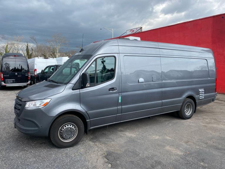 2022 Mercedes-Benz Sprinter Cargo Van Base