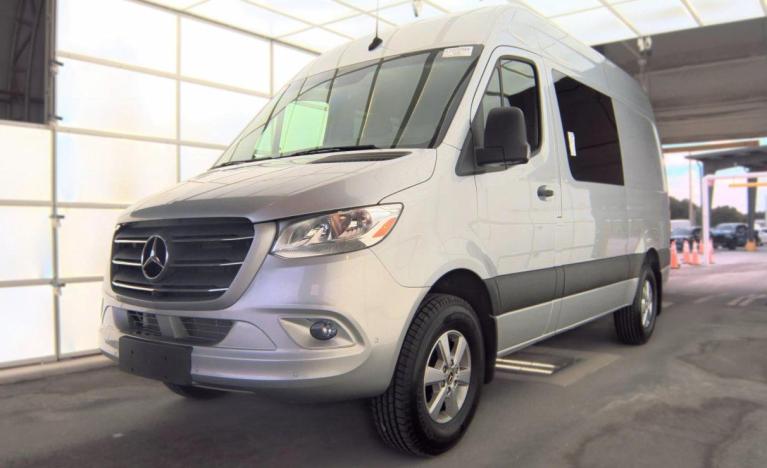 2024 Mercedes-Benz Sprinter Crew Van